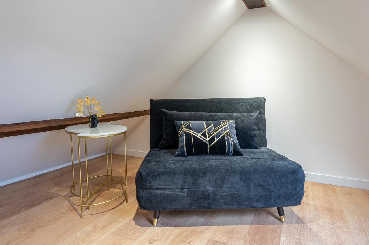 L'Elegant - Appart'Hotel Le Gatsby Сен-Кантен Екстериор снимка